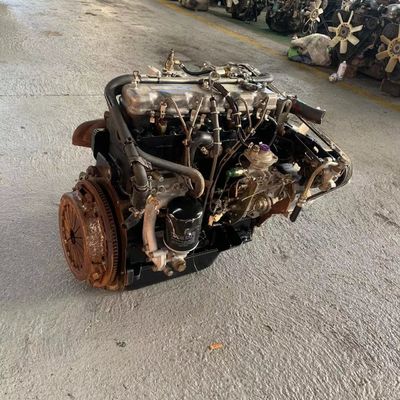 Un buon prezzo. Applicazione di parti di autoveicoli con motore diesel multicilindrico da 400 CV Foton 4D20 in linea