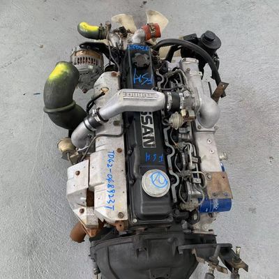 Un buon prezzo. Motore diesel usato Nissan TD42T per veicoli agricoli in linea