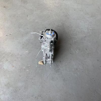 Un buon prezzo. Un'affidabile pompa di carburante usata Mitsubishi 4D56T migliora le prestazioni del motore in linea