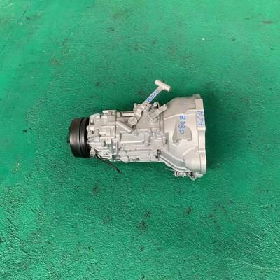 Un buon prezzo. Trasmissione di alta qualità FSH ISF2.8 Used Gearbox ZD30 per sostituzione Mitsu Bishi ZF in linea