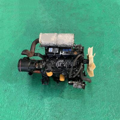 Un buon prezzo. Per 65-85 CV Yanmar 4TNV94 4 cilindri Usato motore diesel Motore in linea Aspirato naturalmente in linea